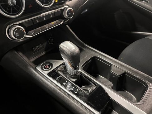 Used 2022 Nissan Sentra SV image 27