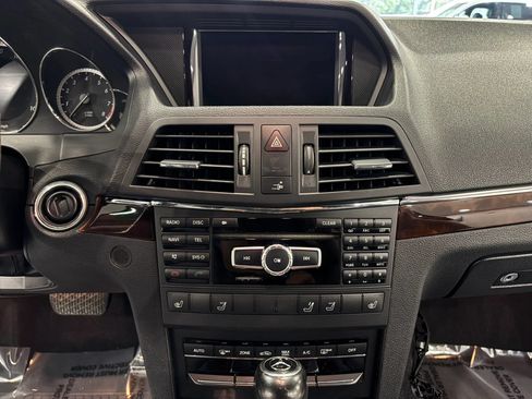 Used 2013 Mercedes-Benz E 350 Cabriolet image 22