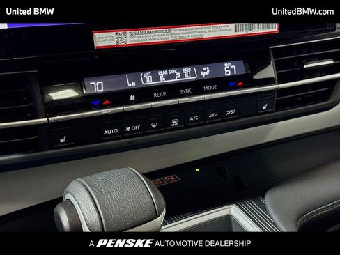 Used 2025 Toyota Sienna XLE w/ XLE Plus Package FWD image 10