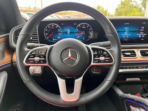 Used 2023 Mercedes-Benz GLE 350 4MATIC w/ Premium Package image 10