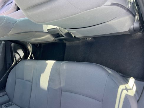 Used 2020 Toyota Corolla LE image 16