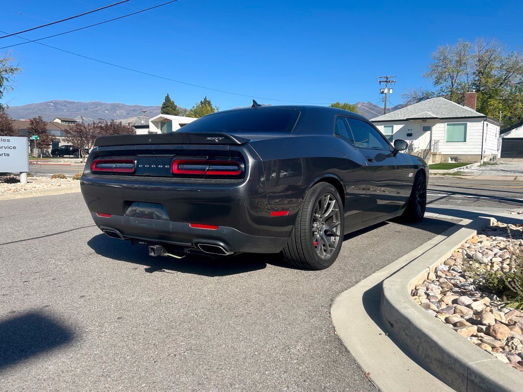 Used 2017 Dodge Challenger SRT w/ Technology Group RWD image 5