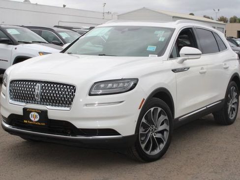 Used 2023 Lincoln Nautilus Reserve w/ Equipment Group 201A AWD/4WD image 8