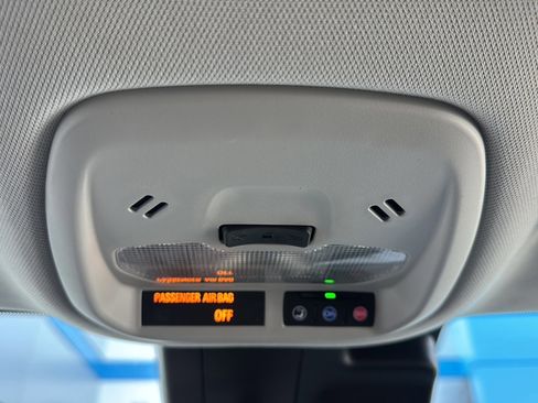 Used 2024 Chevrolet Trax ACTIV w/ Driver Confidence Package image 38