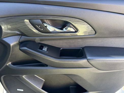 Used 2023 Chevrolet Traverse High Country w/ LPO, Cargo Package image 25