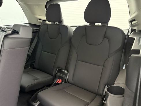 New 2026 Volvo XC90 B5 Core image 27