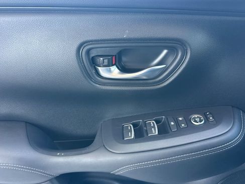 Used 2025 Honda HR-V EX-L image 11