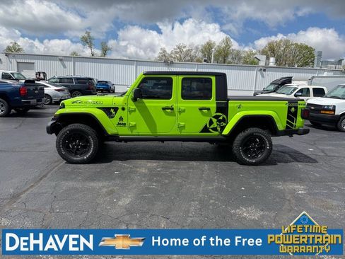 Used 2021 Jeep Gladiator Sport AWD/4WD image 3