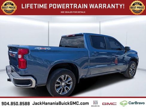 Used 2024 Chevrolet Silverado 1500 LT AWD/4WD image 3
