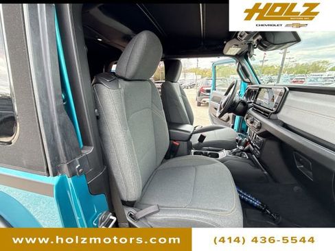 Used 2024 Jeep Wrangler Sport AWD/4WD image 26
