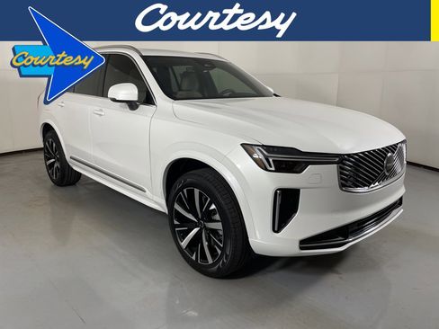 New 2026 Volvo XC90 B5 Core image 1