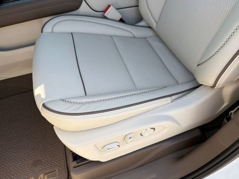 New 2026 GMC Yukon Denali AWD/4WD image 18