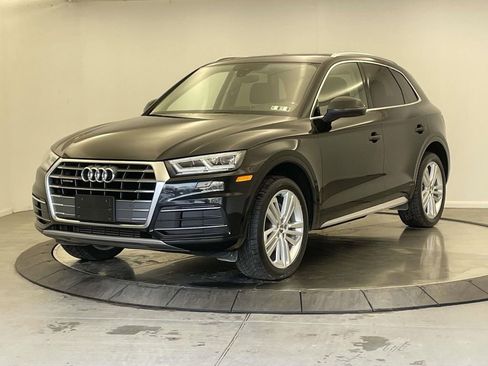 Used 2019 Audi Q5 2.0T Premium Plus w/ Premium Plus Package image 1
