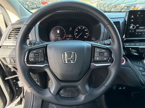 Used 2025 Honda Odyssey EX-L image 21