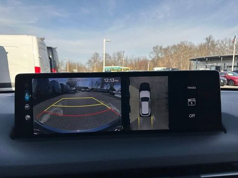 Used 2023 Genesis GV70 2.5T w/ Advanced Package image 27