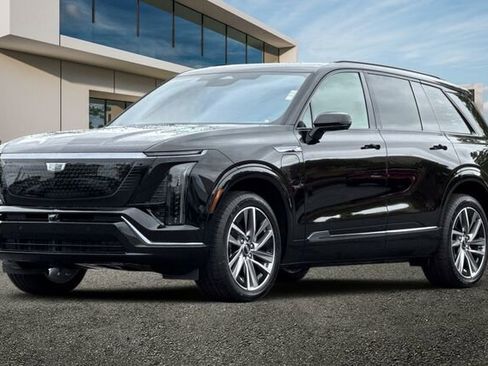 New 2026 Cadillac Vistiq Premium Luxury w/ LPO, Floor Liner Package AWD/4WD image 8