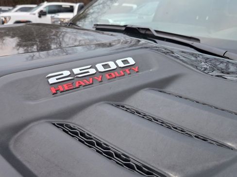 Used 2024 RAM 2500 Laramie w/ Sport Appearance Package image 8