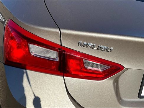 Used 2024 Chevrolet Malibu LT image 21
