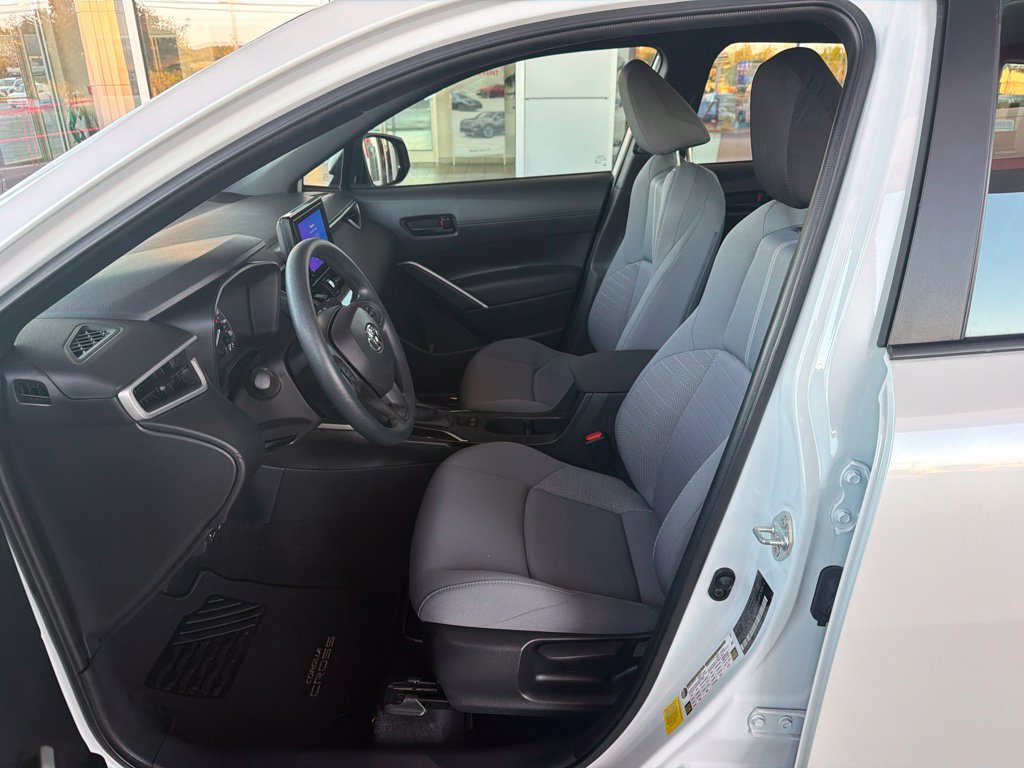 Certified 2024 Toyota Corolla Cross AWD Hybrid image 11