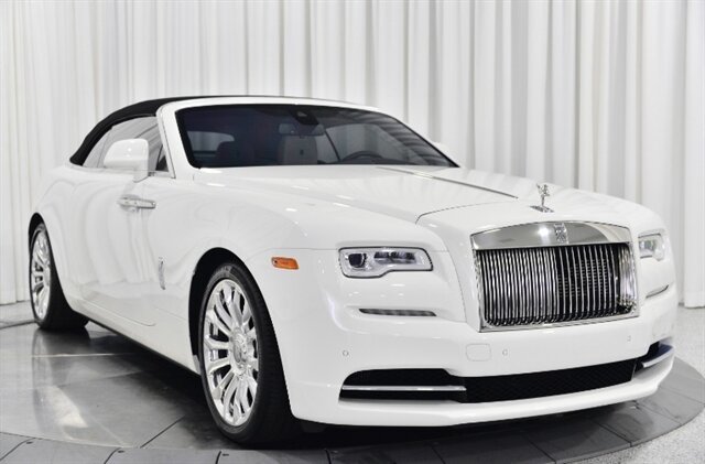 Used 2019 Rolls-Royce Dawn RWD image 1