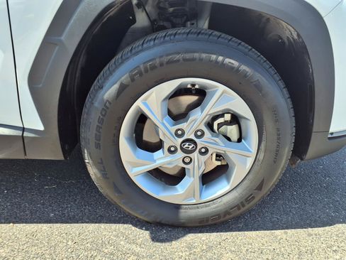 Certified 2023 Hyundai Tucson SE AWD/4WD image 9