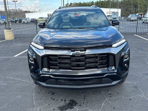 New 2026 Chevrolet Equinox ACTIV w/ Convenience Package III FWD image 3