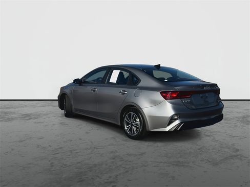 Used 2023 Kia Forte LXS image 6