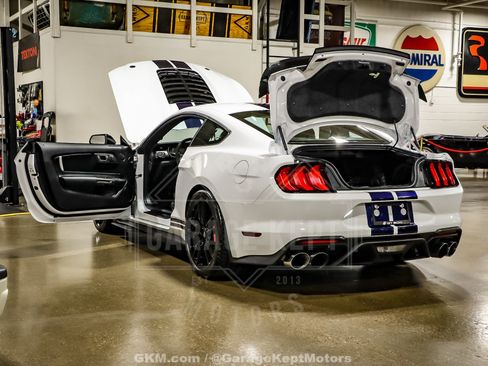 Used 2020 Ford Mustang Shelby GT500 w/ Technology Package RWD image 69