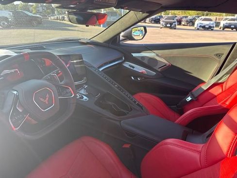 Used 2023 Chevrolet Corvette Stingray Premium Conv w/ Z51 Performance Package RWD image 9