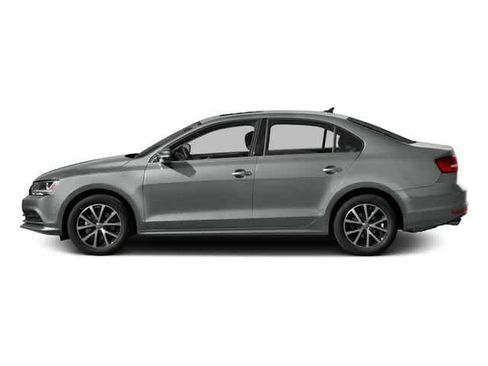 Used 2016 Volkswagen Jetta Sport image 3