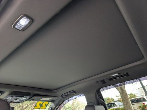 Used 2022 Chevrolet Tahoe RST w/ Luxury Package image 25