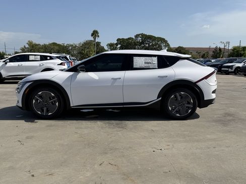 New 2026 Kia EV6 Light RWD image 7