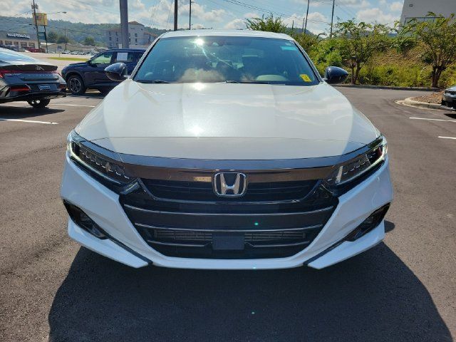 Used 2022 Honda Accord Sport image 2