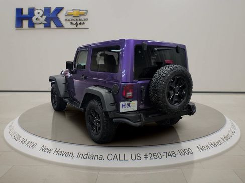 Used 2016 Jeep Wrangler Sahara w/ Dual Top Group AWD/4WD image 4