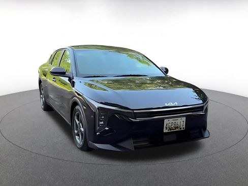 Used 2025 Kia K4 FWD image 3