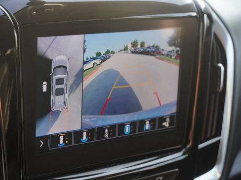 Used 2021 Chevrolet Traverse Premier w/ Redline Edition AWD/4WD image 26