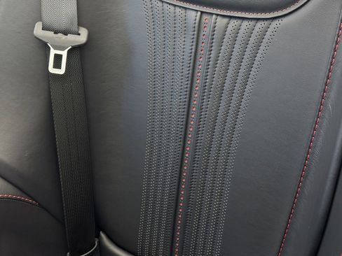 Used 2023 Aston Martin DB11 Volante image 20