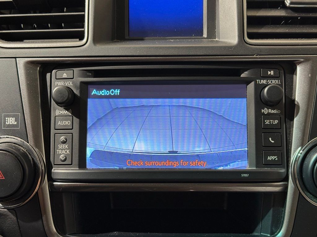 Used 2013 Toyota Highlander Limited AWD/4WD image 30