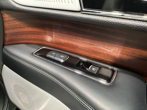 Used 2021 Lincoln Navigator Reserve w/ Luxury Package image 14