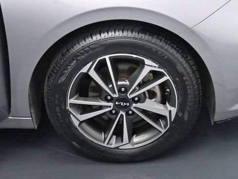 Used 2023 Kia Forte LXS w/ LXS Technology Package image 27