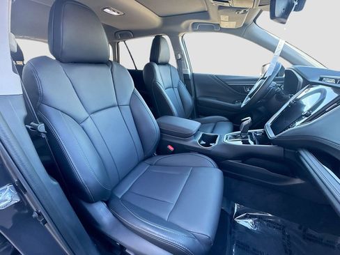 Certified 2025 Subaru Outback Limited image 28
