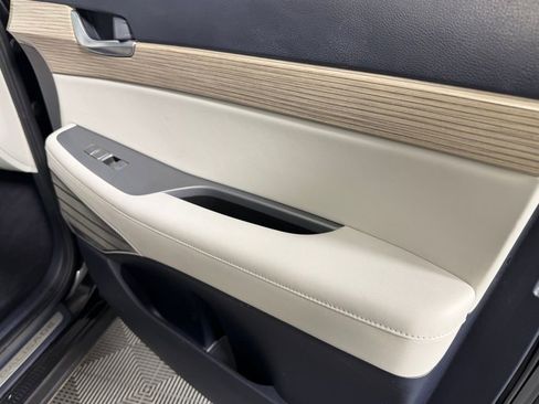 Used 2021 Hyundai Palisade Limited image 36