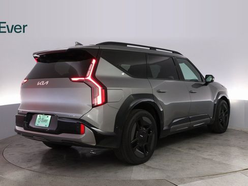 Used 2024 Kia EV9 GT-Line image 12