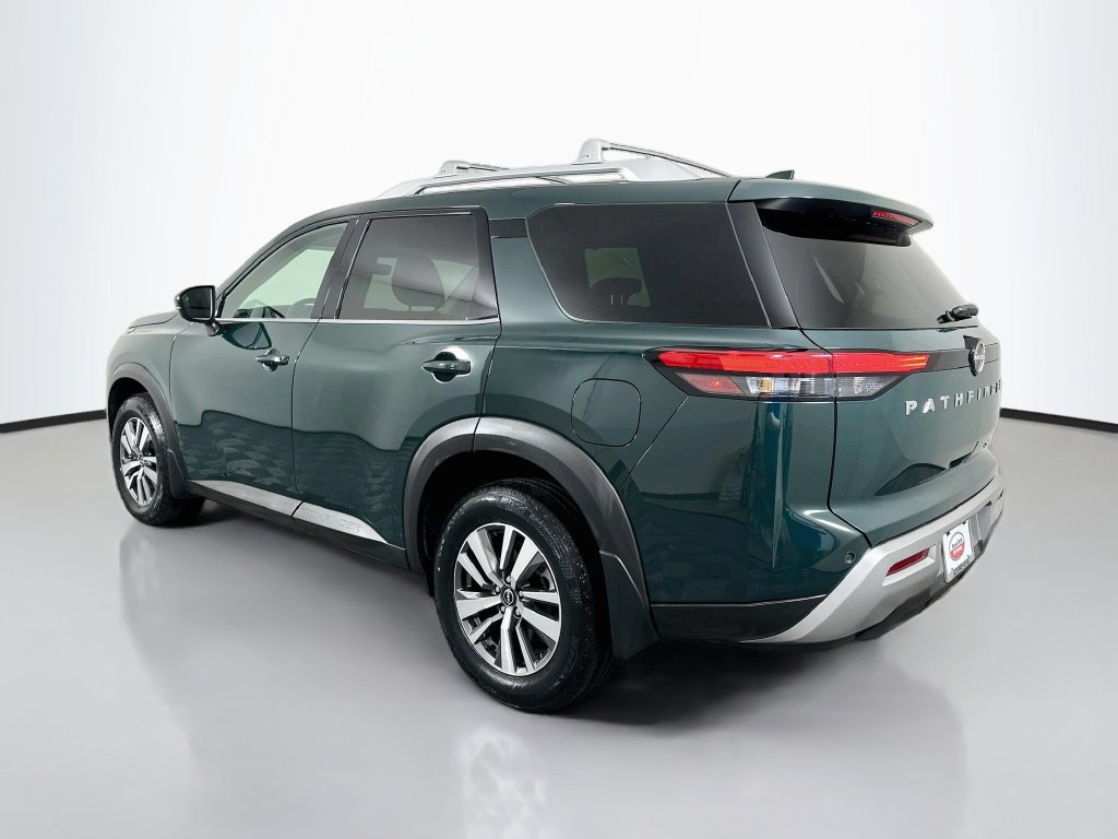 Used 2024 Nissan Pathfinder SL AWD/4WD image 7