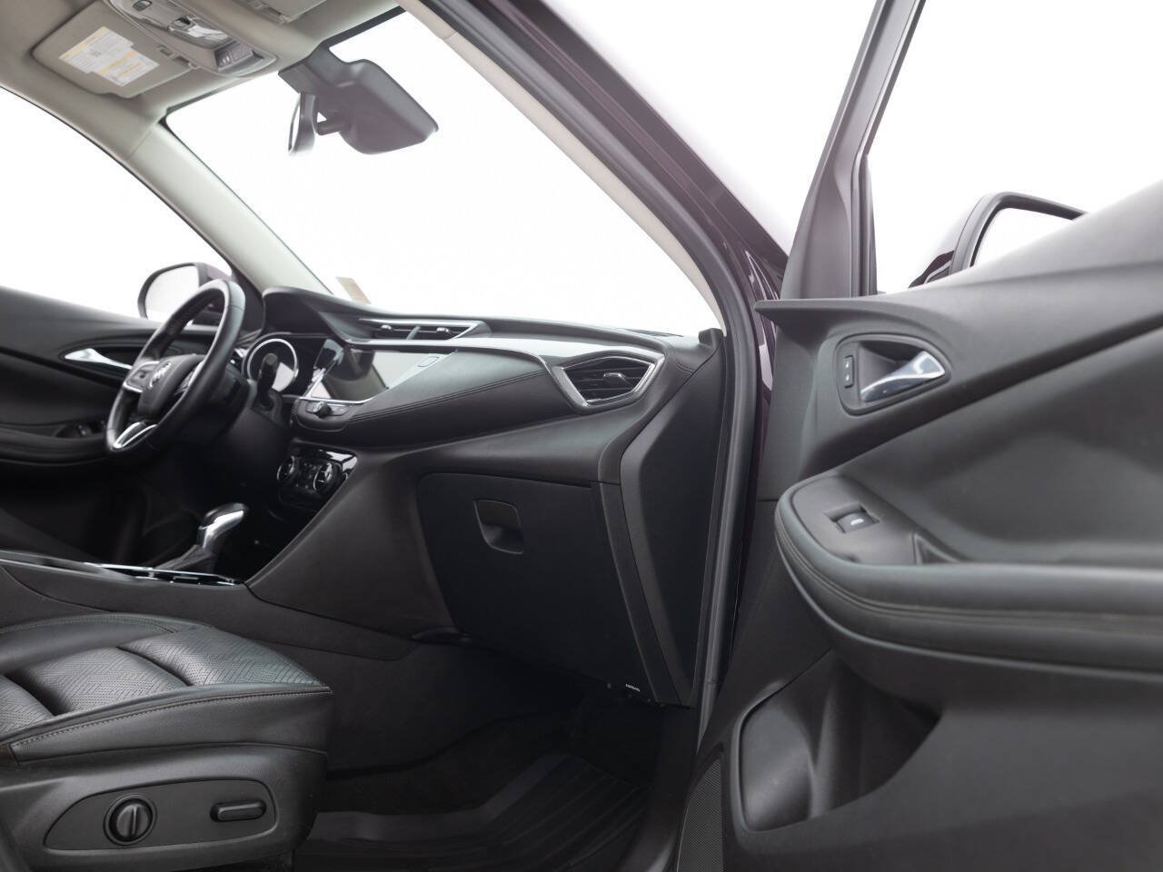 Used 2020 Buick Encore GX Essence FWD image 28