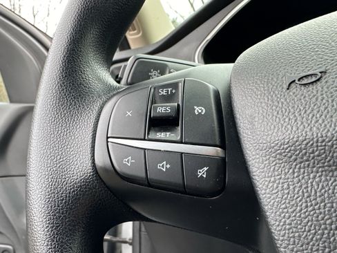 Used 2020 Ford Escape SE image 15