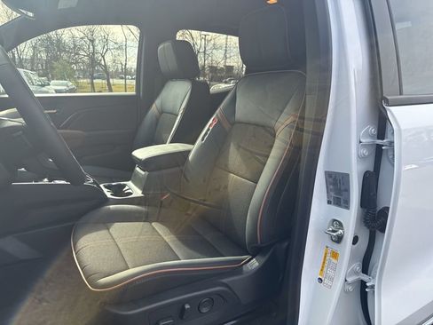 New 2026 GMC Canyon AT4 image 10