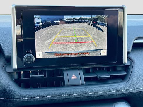 Used 2024 Toyota RAV4 XLE image 31