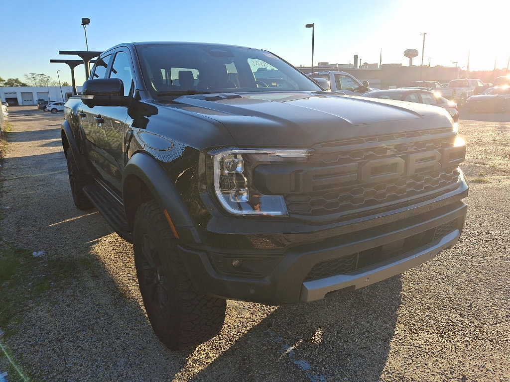 Used 2025 Ford Ranger Raptor AWD/4WD image 3