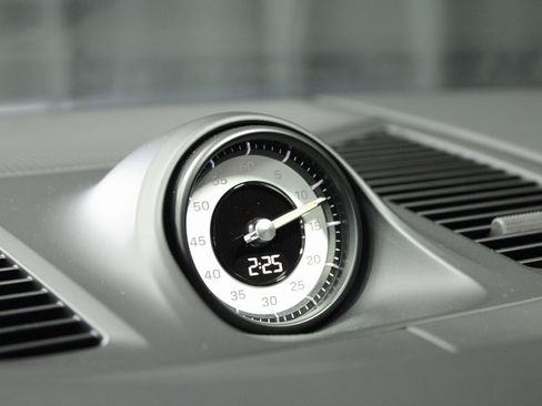 New 2025 Porsche Cayenne Turbo GT image 37